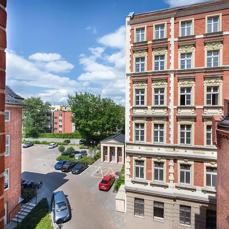 Apartment Urokliwe W Sercu Wroclawia By Renters Wroclaw